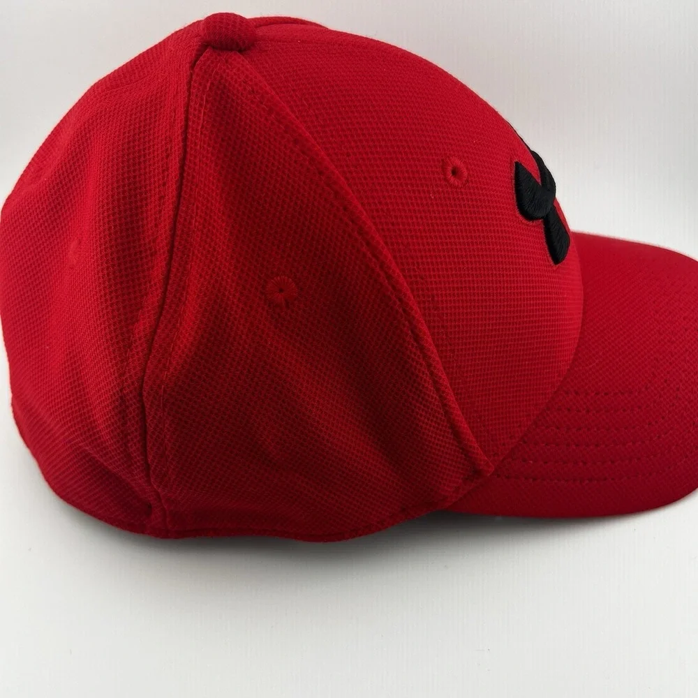 Under Armour Blitzing Stretch Fit Hat L/XL Red Black UA Classic Fit Cap